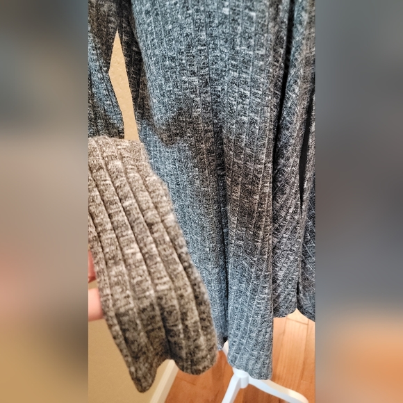 American Eagle Outfitters Long Cardigan - Size S (like M) - Picture 2 of 6